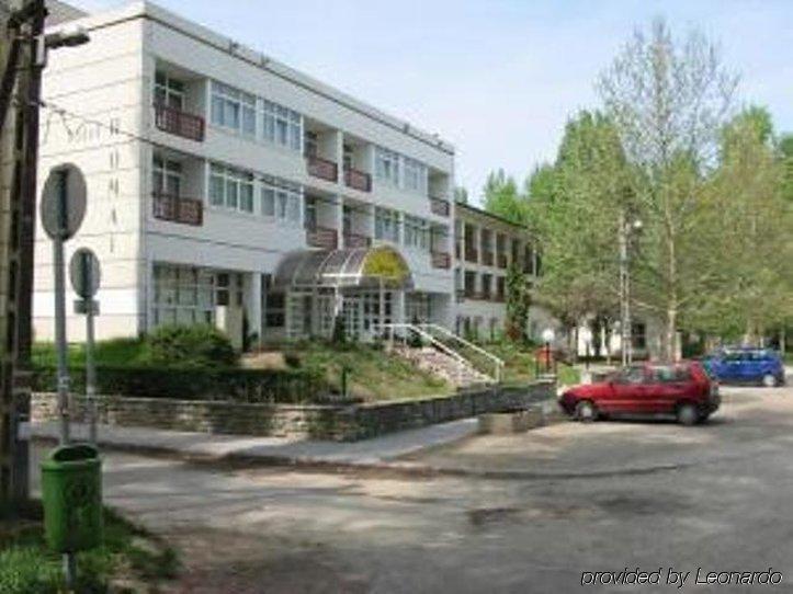 Romai Hotel บูดาเปสต์ ภายนอก รูปภาพ